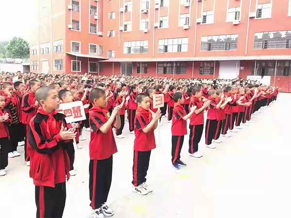 河南民办学校遭拆，教育权益的背后与思考之路封闭学校哪里最好